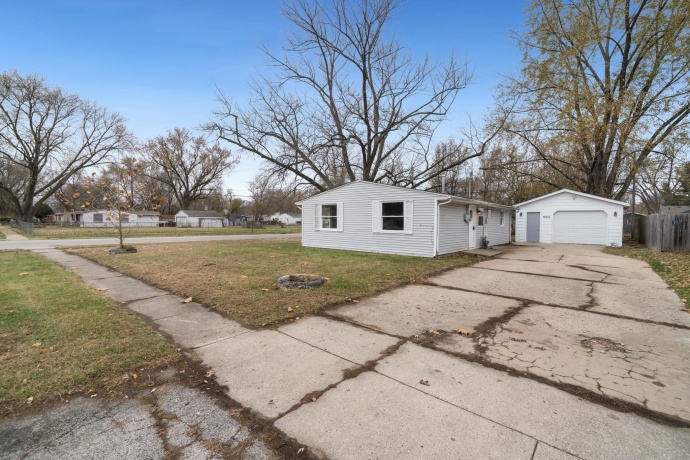 7602 Cadet, MACHESNEY PARK, Illinois 61115, 3 Bedrooms Bedrooms, ,1 BathroomBathrooms,House,For Sale,Cadet,202507227