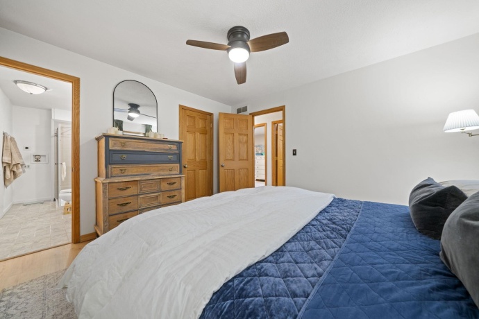 4085 Shorewood, ROCKFORD, Illinois 61101, 4 Bedrooms Bedrooms, ,2 BathroomsBathrooms,House,For Sale,Shorewood,202507228