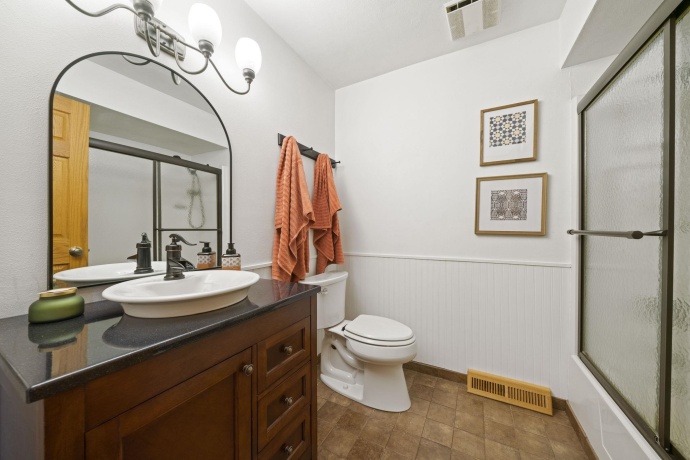 4085 Shorewood, ROCKFORD, Illinois 61101, 4 Bedrooms Bedrooms, ,2 BathroomsBathrooms,House,For Sale,Shorewood,202507228