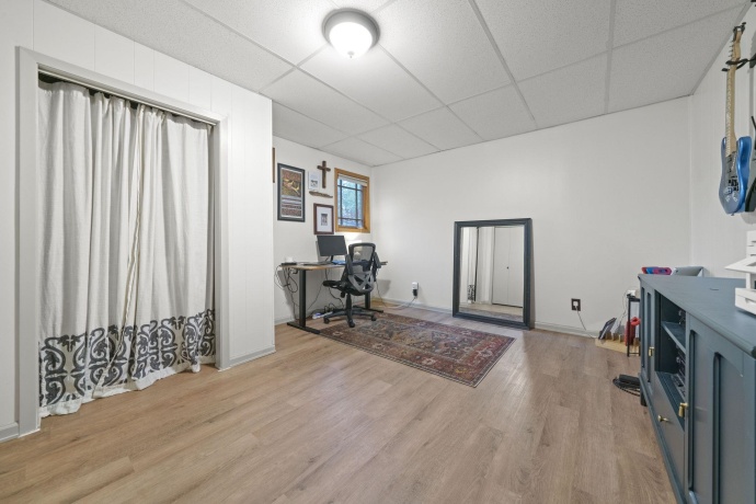 4085 Shorewood, ROCKFORD, Illinois 61101, 4 Bedrooms Bedrooms, ,2 BathroomsBathrooms,House,For Sale,Shorewood,202507228