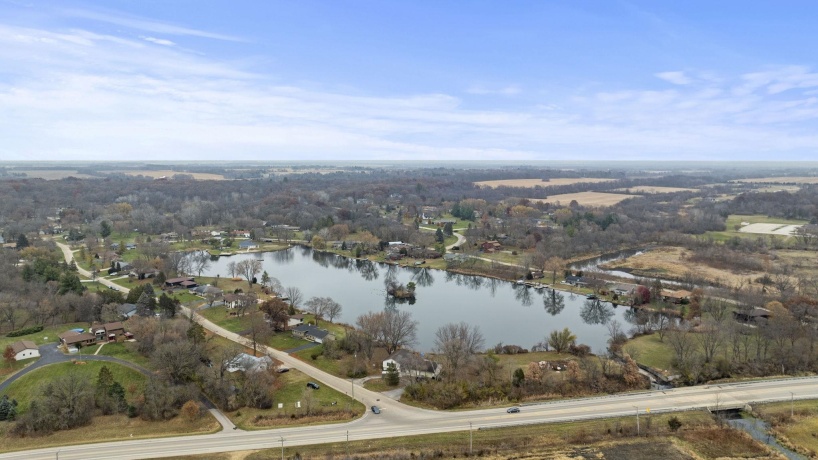 4085 Shorewood, ROCKFORD, Illinois 61101, 4 Bedrooms Bedrooms, ,2 BathroomsBathrooms,House,For Sale,Shorewood,202507228