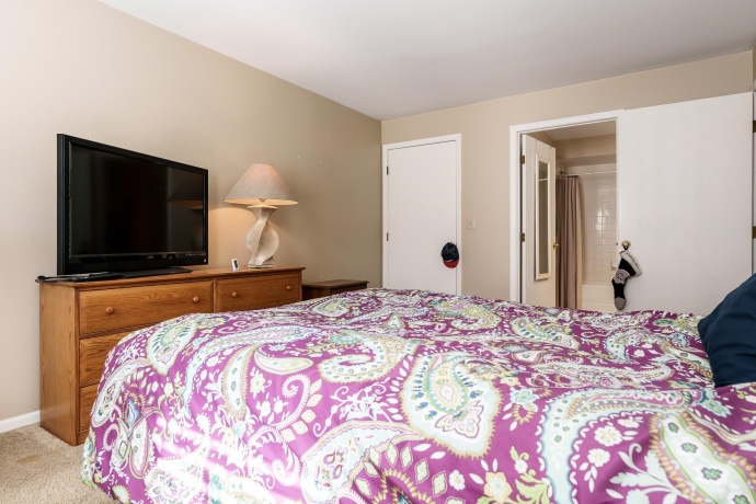 2933 Heatherwood, SCHAUMBURG, Illinois 60194, 2 Bedrooms Bedrooms, ,2 BathroomsBathrooms,Condominium,For Sale,Heatherwood,202505370