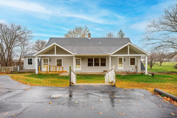 739 Elgin, CHERRY VALLEY, Illinois 61016, ,2 Units,For Sale,Elgin,202507231