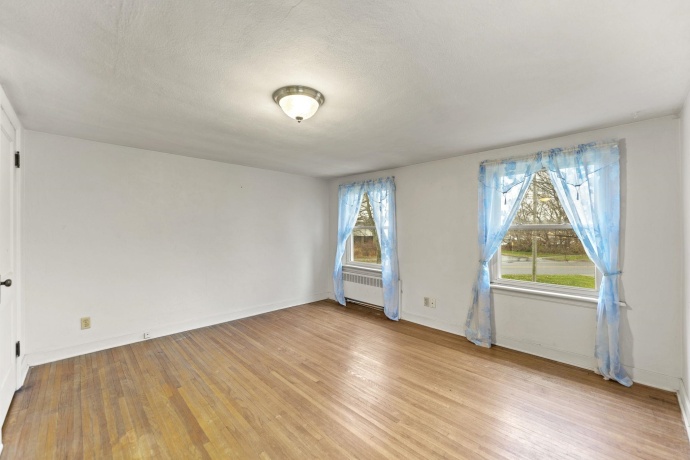 739 Elgin, CHERRY VALLEY, Illinois 61016, ,2 Units,For Sale,Elgin,202507231