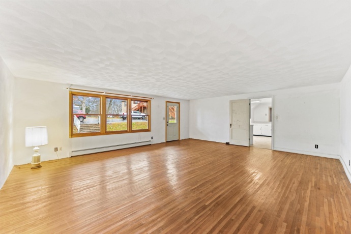 739 Elgin, CHERRY VALLEY, Illinois 61016, ,2 Units,For Sale,Elgin,202507231