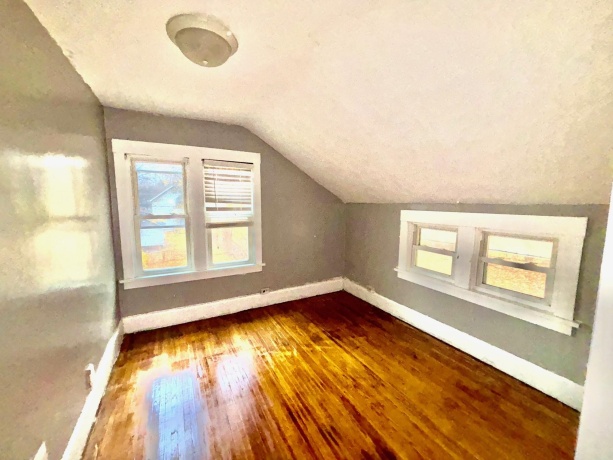 410 Oakley, ROCKFORD, Illinois 61101, 3 Bedrooms Bedrooms, ,1 BathroomBathrooms,House,For Sale,Oakley,202507230