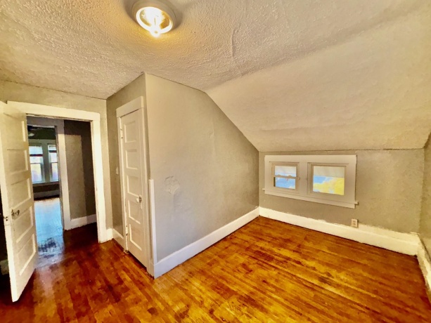 410 Oakley, ROCKFORD, Illinois 61101, 3 Bedrooms Bedrooms, ,1 BathroomBathrooms,House,For Sale,Oakley,202507230