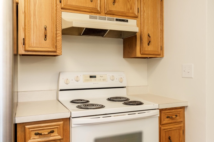 338 NORTHWAY PARK RD UNIT 6, MACHESNEY PARK, Illinois 61115, 3 Bedrooms Bedrooms, ,1 BathroomBathrooms,Condominium,For Sale,NORTHWAY PARK RD UNIT 6,202506504