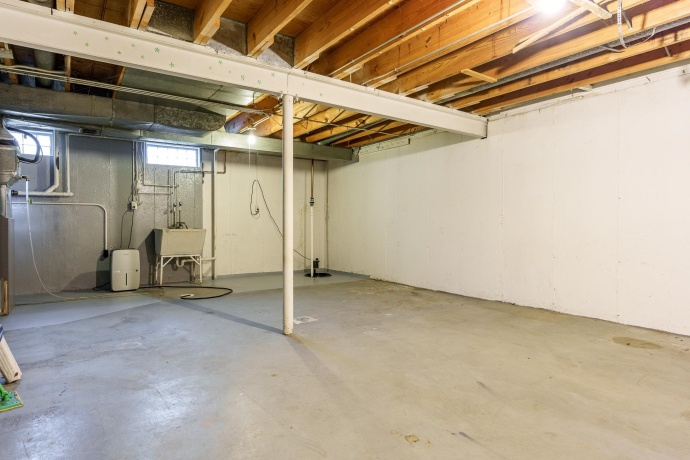 338 NORTHWAY PARK RD UNIT 6, MACHESNEY PARK, Illinois 61115, 3 Bedrooms Bedrooms, ,1 BathroomBathrooms,Condominium,For Sale,NORTHWAY PARK RD UNIT 6,202506504