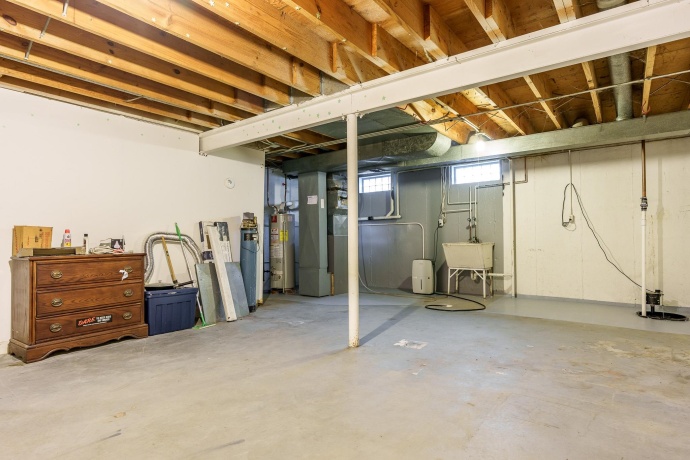 338 NORTHWAY PARK RD UNIT 6, MACHESNEY PARK, Illinois 61115, 3 Bedrooms Bedrooms, ,1 BathroomBathrooms,Condominium,For Sale,NORTHWAY PARK RD UNIT 6,202506504