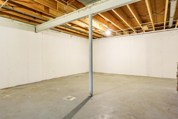 338 NORTHWAY PARK RD UNIT 6, MACHESNEY PARK, Illinois 61115, 3 Bedrooms Bedrooms, ,1 BathroomBathrooms,Condominium,For Sale,NORTHWAY PARK RD UNIT 6,202506504