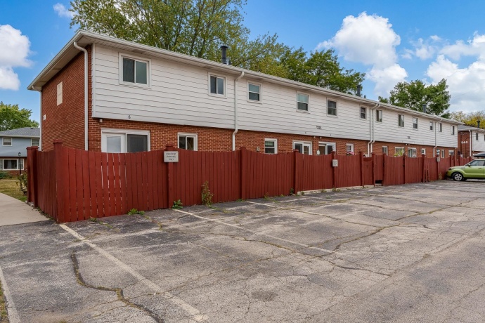 338 NORTHWAY PARK RD UNIT 6, MACHESNEY PARK, Illinois 61115, 3 Bedrooms Bedrooms, ,1 BathroomBathrooms,Condominium,For Sale,NORTHWAY PARK RD UNIT 6,202506504