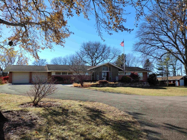 4910 Kilburn, ROCKFORD, Illinois 61101, 3 Bedrooms Bedrooms, ,2 BathroomsBathrooms,House,For Sale,Kilburn,202507232