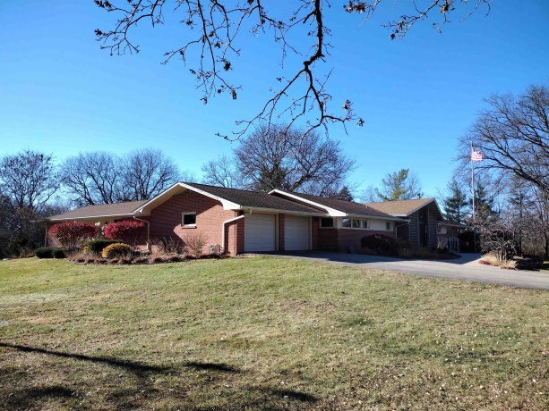 4910 Kilburn, ROCKFORD, Illinois 61101, 3 Bedrooms Bedrooms, ,2 BathroomsBathrooms,House,For Sale,Kilburn,202507232