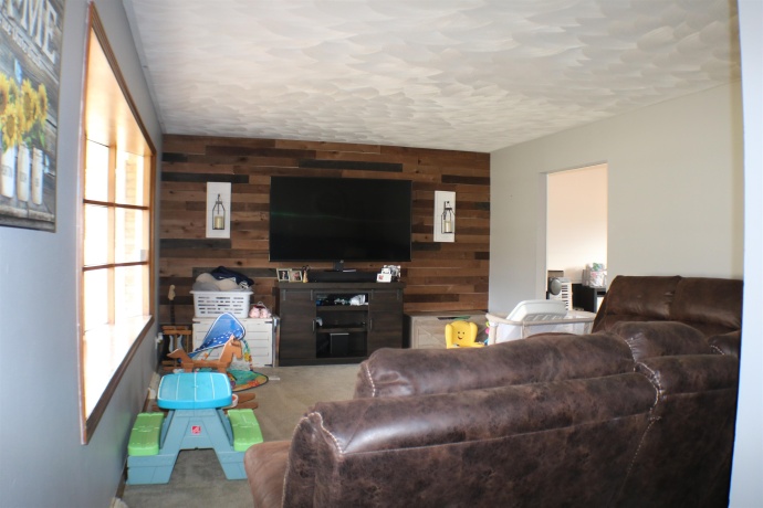 6581 Squire, LOVES PARK, Illinois 61111, 4 Bedrooms Bedrooms, ,3 BathroomsBathrooms,House,For Sale,Squire,202507234