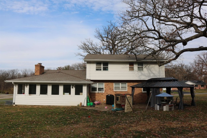 6581 Squire, LOVES PARK, Illinois 61111, 4 Bedrooms Bedrooms, ,3 BathroomsBathrooms,House,For Sale,Squire,202507234