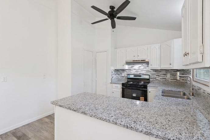 2724 Norway Pine, ROCKFORD, Illinois 61109, 4 Bedrooms Bedrooms, ,2 BathroomsBathrooms,House,For Sale,Norway Pine,202507241