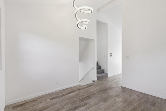 2724 Norway Pine, ROCKFORD, Illinois 61109, 4 Bedrooms Bedrooms, ,2 BathroomsBathrooms,House,For Sale,Norway Pine,202507241