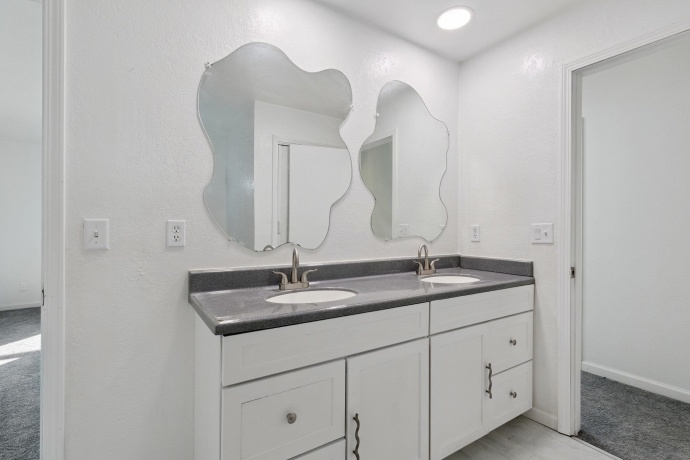 2724 Norway Pine, ROCKFORD, Illinois 61109, 4 Bedrooms Bedrooms, ,2 BathroomsBathrooms,House,For Sale,Norway Pine,202507241