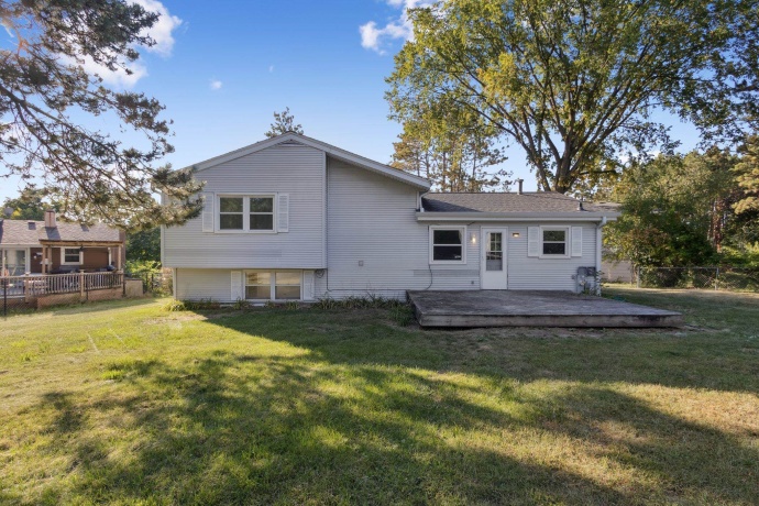 2724 Norway Pine, ROCKFORD, Illinois 61109, 4 Bedrooms Bedrooms, ,2 BathroomsBathrooms,House,For Sale,Norway Pine,202507241