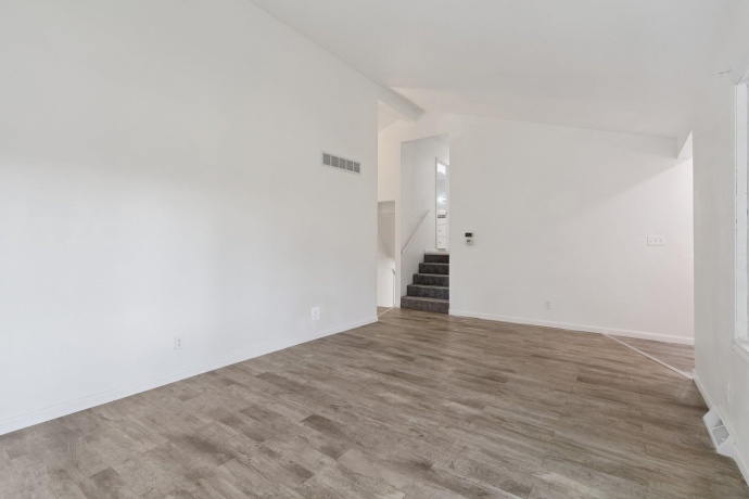 2724 Norway Pine, ROCKFORD, Illinois 61109, 4 Bedrooms Bedrooms, ,2 BathroomsBathrooms,House,For Sale,Norway Pine,202507241