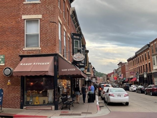 10 Farmstead, GALENA, Illinois 61036, 2 Bedrooms Bedrooms, ,2 BathroomsBathrooms,Condominium,For Sale,Farmstead,202500617