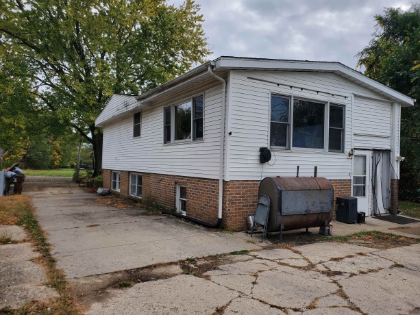 3212 Searles, ROCKFORD, Illinois 61101, ,2 Units,For Sale,Searles,202506511