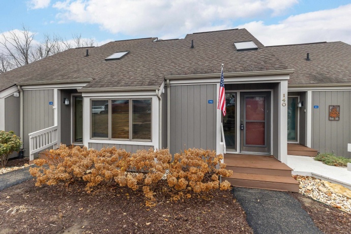 140 Plum Cove, GALENA, Illinois 61036, 3 Bedrooms Bedrooms, ,3 BathroomsBathrooms,Condominium,For Sale,Plum Cove,202507244