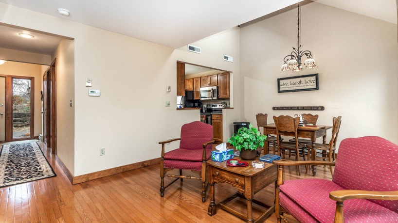 140 Plum Cove, GALENA, Illinois 61036, 3 Bedrooms Bedrooms, ,3 BathroomsBathrooms,Condominium,For Sale,Plum Cove,202507244