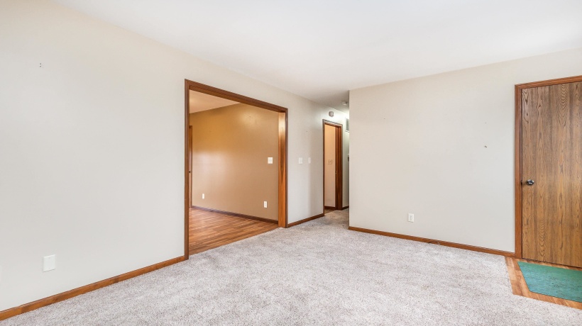 2805 Red Gates, GALENA, Illinois 61036, 3 Bedrooms Bedrooms, ,1 BathroomBathrooms,House,For Sale,Red Gates,202507245