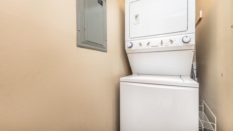 2805 Red Gates, GALENA, Illinois 61036, 3 Bedrooms Bedrooms, ,1 BathroomBathrooms,House,For Sale,Red Gates,202507245