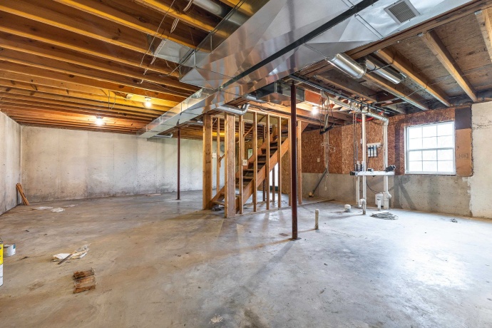 2805 Red Gates, GALENA, Illinois 61036, 3 Bedrooms Bedrooms, ,1 BathroomBathrooms,House,For Sale,Red Gates,202507245