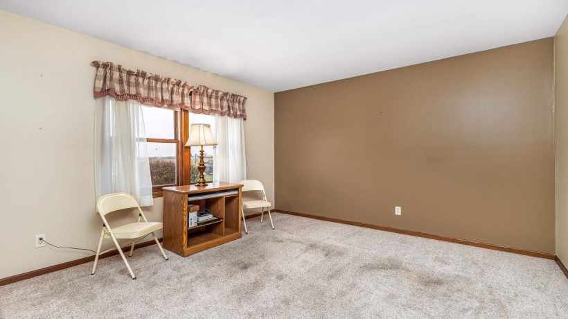 2805 Red Gates, GALENA, Illinois 61036, 3 Bedrooms Bedrooms, ,1 BathroomBathrooms,House,For Sale,Red Gates,202507245