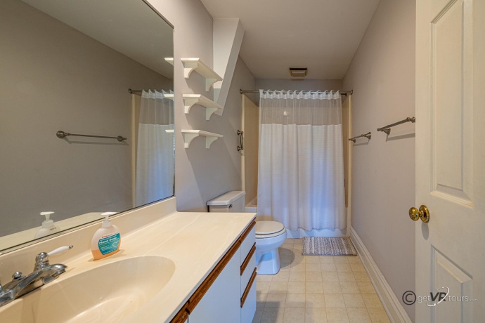 411 Prospect #210, GALENA, Illinois 61036, 2 Bedrooms Bedrooms, ,2 BathroomsBathrooms,Condominium,For Sale,Prospect #210,202505812