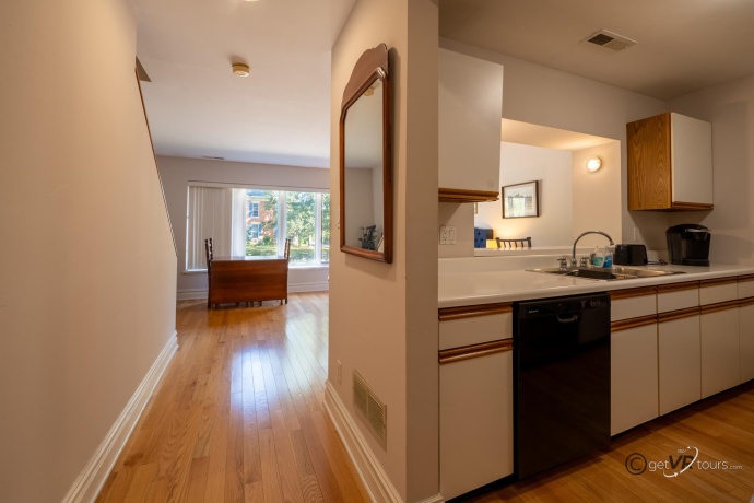 411 Prospect #210, GALENA, Illinois 61036, 2 Bedrooms Bedrooms, ,2 BathroomsBathrooms,Condominium,For Sale,Prospect #210,202505812