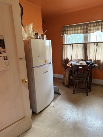 1514 Rawleigh, FREEPORT, Illinois 61032, 2 Bedrooms Bedrooms, ,1 BathroomBathrooms,House,For Sale,Rawleigh,202507246