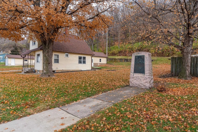 1104 MAIN, SAVANNA, Illinois 61074, 2 Bedrooms Bedrooms, ,1 BathroomBathrooms,House,For Sale,MAIN,202507247