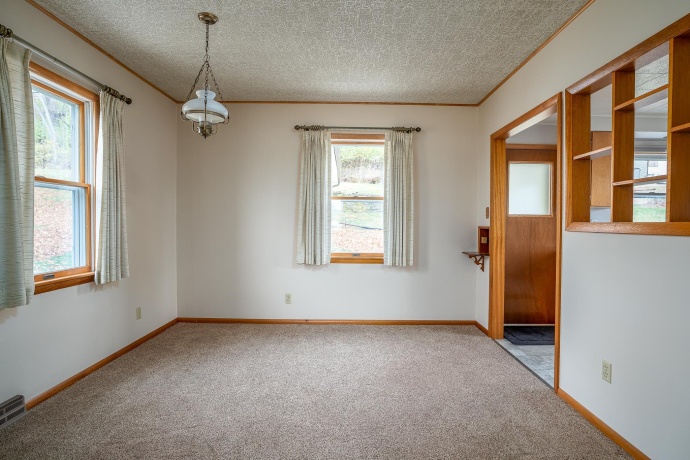 1104 MAIN, SAVANNA, Illinois 61074, 2 Bedrooms Bedrooms, ,1 BathroomBathrooms,House,For Sale,MAIN,202507247