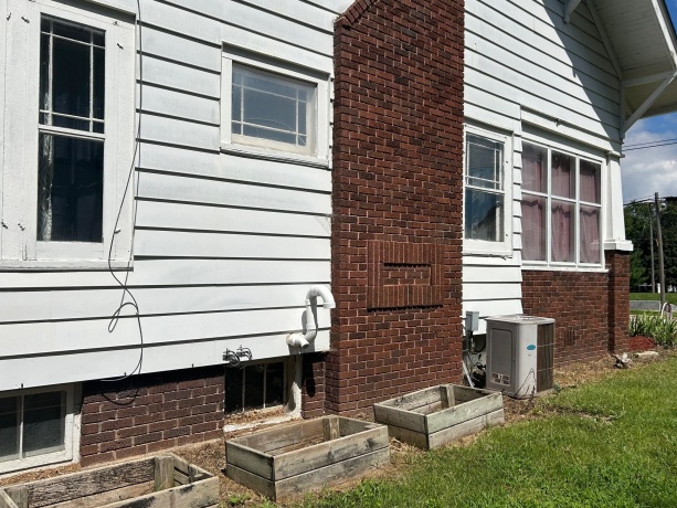 509 Division, POLO, Illinois 61064, 3 Bedrooms Bedrooms, ,1 BathroomBathrooms,House,For Sale,Division,202505167