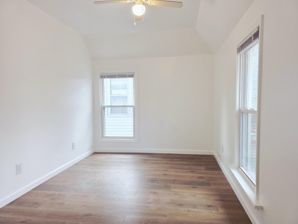 1030 N Winnebago, ROCKFORD, Illinois 61103, 5 Bedrooms Bedrooms, ,1 BathroomBathrooms,House,For Sale,N Winnebago,202507248