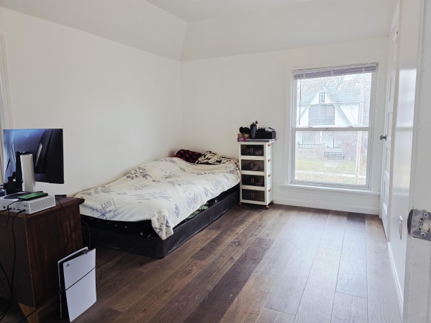 1030 N Winnebago, ROCKFORD, Illinois 61103, 5 Bedrooms Bedrooms, ,1 BathroomBathrooms,House,For Sale,N Winnebago,202507248