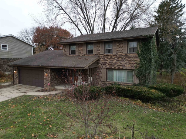 1208 Roxbury, ROCKFORD, Illinois 61107, 4 Bedrooms Bedrooms, ,2 BathroomsBathrooms,House,For Sale,Roxbury,202507249
