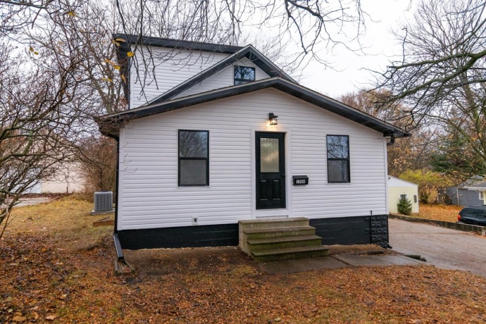 1508 Eastmoreland, ROCKFORD, Illinois 61108, 4 Bedrooms Bedrooms, ,2 BathroomsBathrooms,House,For Sale,Eastmoreland,202507250