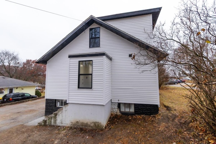 1508 Eastmoreland, ROCKFORD, Illinois 61108, 4 Bedrooms Bedrooms, ,2 BathroomsBathrooms,House,For Sale,Eastmoreland,202507250