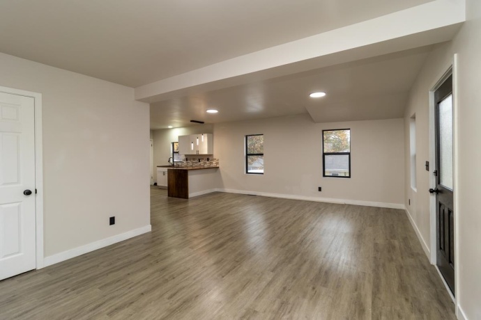 1508 Eastmoreland, ROCKFORD, Illinois 61108, 4 Bedrooms Bedrooms, ,2 BathroomsBathrooms,House,For Sale,Eastmoreland,202507250