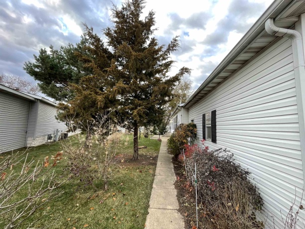 562 Seasons, BELVIDERE, Illinois 61008, 3 Bedrooms Bedrooms, ,2 BathroomsBathrooms,House,For Sale,Seasons,202507252