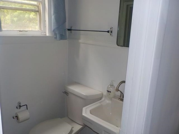 2125 Windsor, LOVES PARK, Illinois 61111, 2 Bedrooms Bedrooms, ,1 BathroomBathrooms,House,For Sale,Windsor,202507256