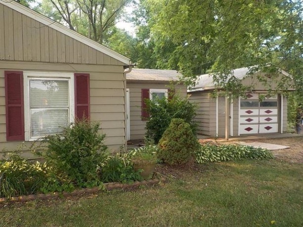2125 Windsor, LOVES PARK, Illinois 61111, 2 Bedrooms Bedrooms, ,1 BathroomBathrooms,House,For Sale,Windsor,202507256