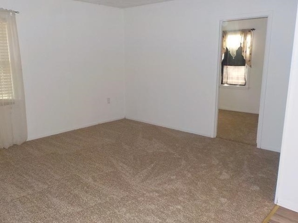 2125 Windsor, LOVES PARK, Illinois 61111, 2 Bedrooms Bedrooms, ,1 BathroomBathrooms,House,For Sale,Windsor,202507256