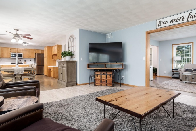 4621 Lindbloom, CHERRY VALLEY, Illinois 61016, 4 Bedrooms Bedrooms, ,3 BathroomsBathrooms,House,For Sale,Lindbloom,202506954